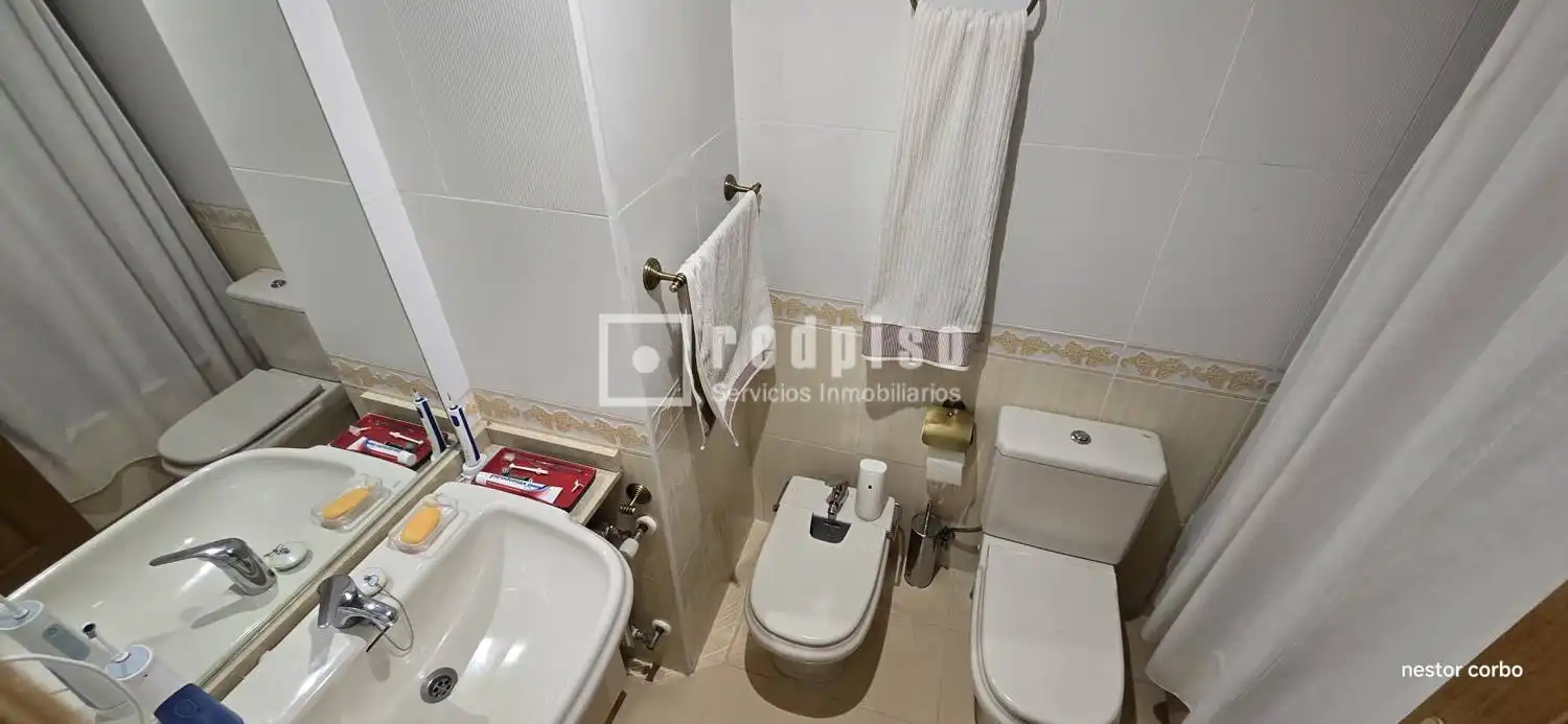 Bathroom of Flat for sale in Torrejón de Ardoz  with Heating, Private garden and Parquet flooring