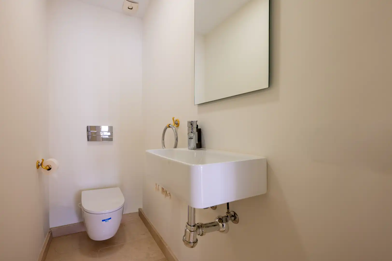 Baño de Casa adosada en venta en Marbella con Aire acondicionado, Terraza y Piscina