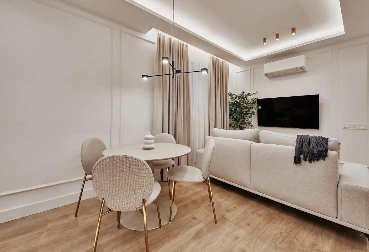 Ground floor with lift for sale in Calle de Colón, imagen 13