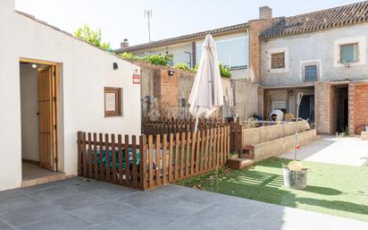 Garden of Single-family semi-detached for sale in Vegas del Genil  with Air Conditioner, Heating and Private garden