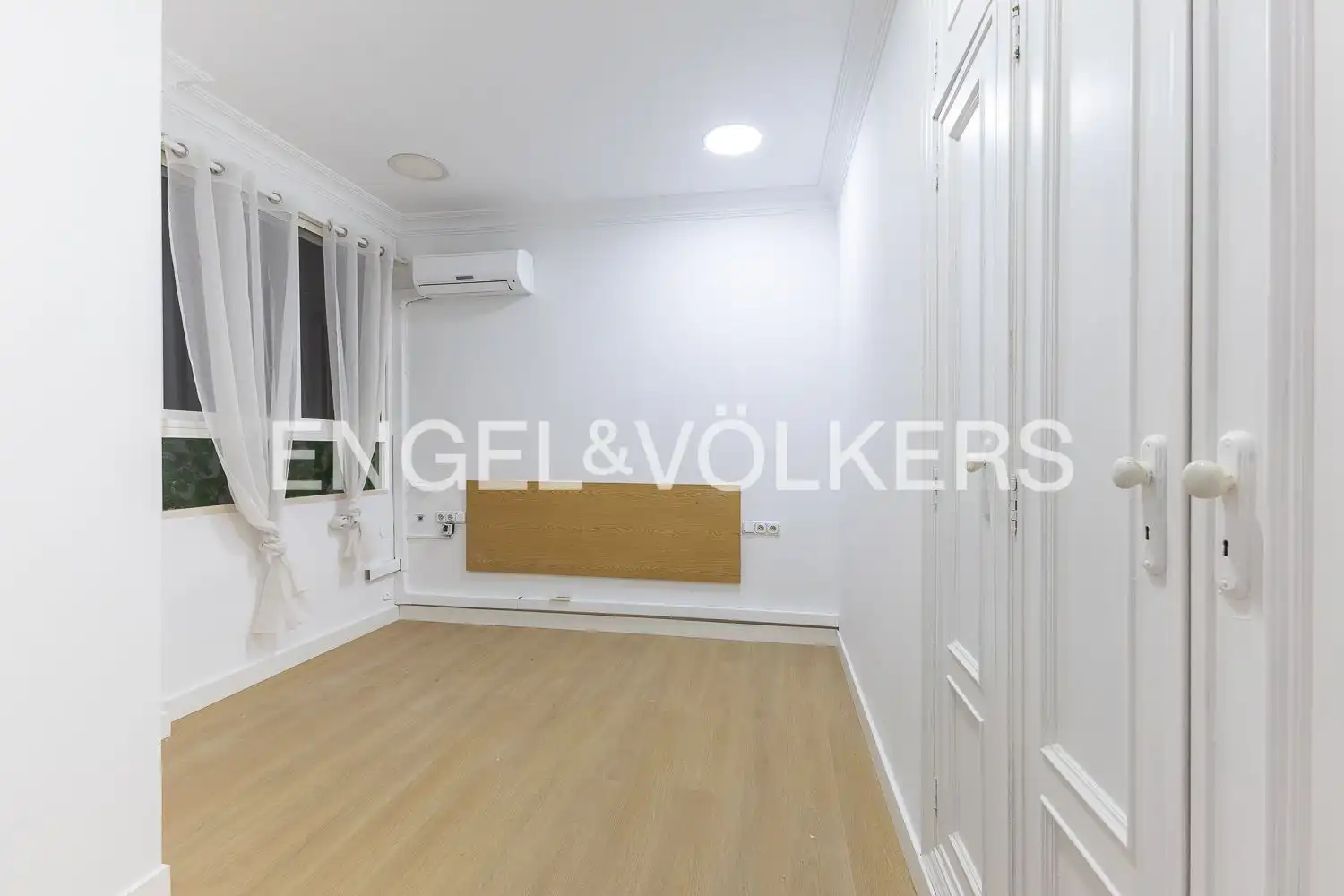Wohnung zur Miete in Valencia mit Klimaanlage, Heizung und Möbliert