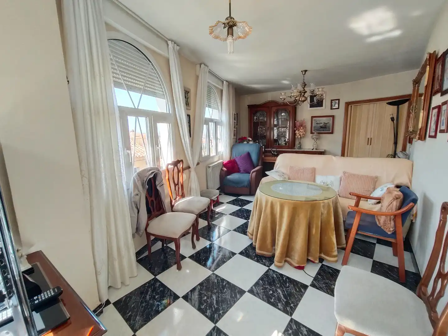Wohnzimmer von Gebäude zum Verkauf in La Zubia