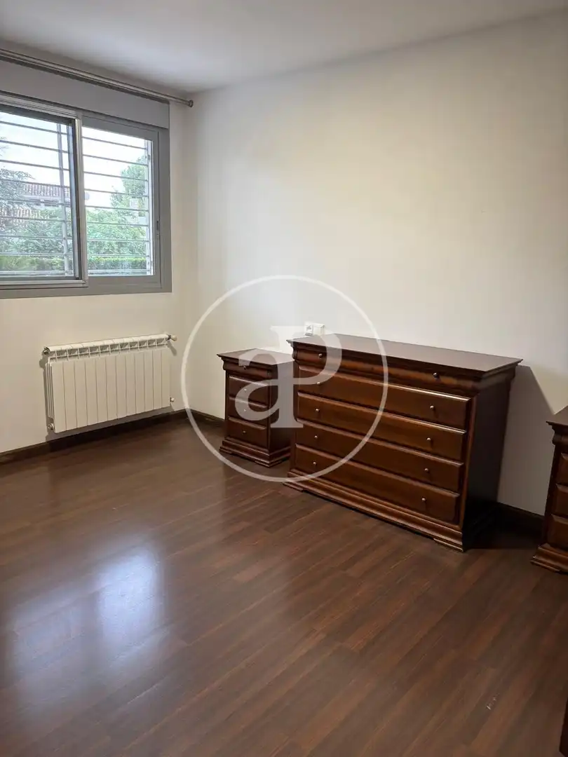 Bedroom of Houses for rent in Torrent  with Air Conditioner, Heating and Private garden