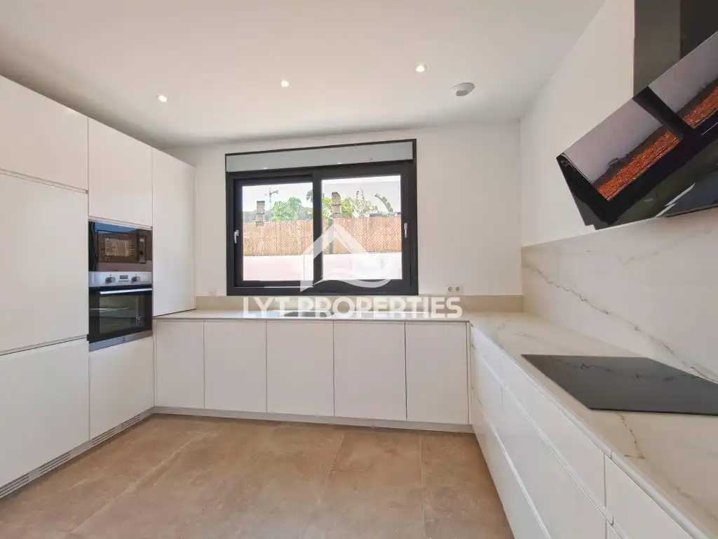 Kitchen of Houses for sale in Jávea / Xàbia  with Air Conditioner, Private garden and Terrace