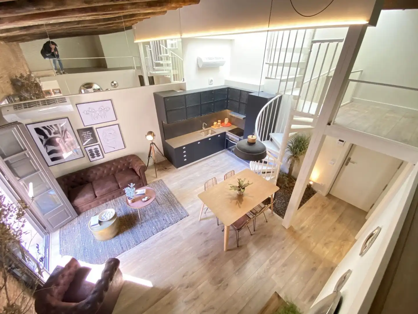 Sala de estar de Ático en venta en Barcelona con Aire acondicionado, Terraza y Piscina