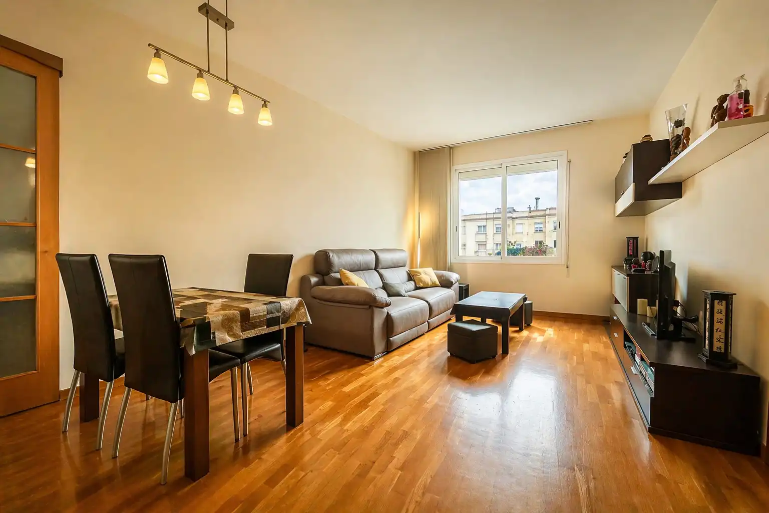 Sala de estar de Piso en venta en Barcelona con Aire acondicionado, Calefacción y Parquet