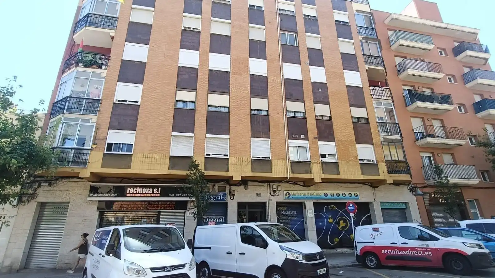 Vista exterior de Pis en venda en Reus