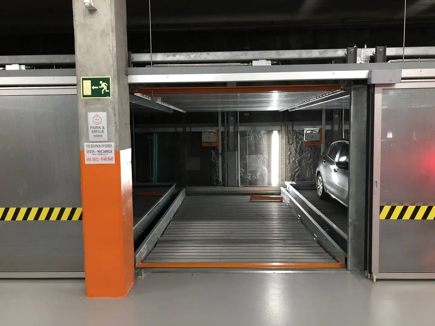 Garaje en venta en Plaza Cormelana, 1, Ensanche