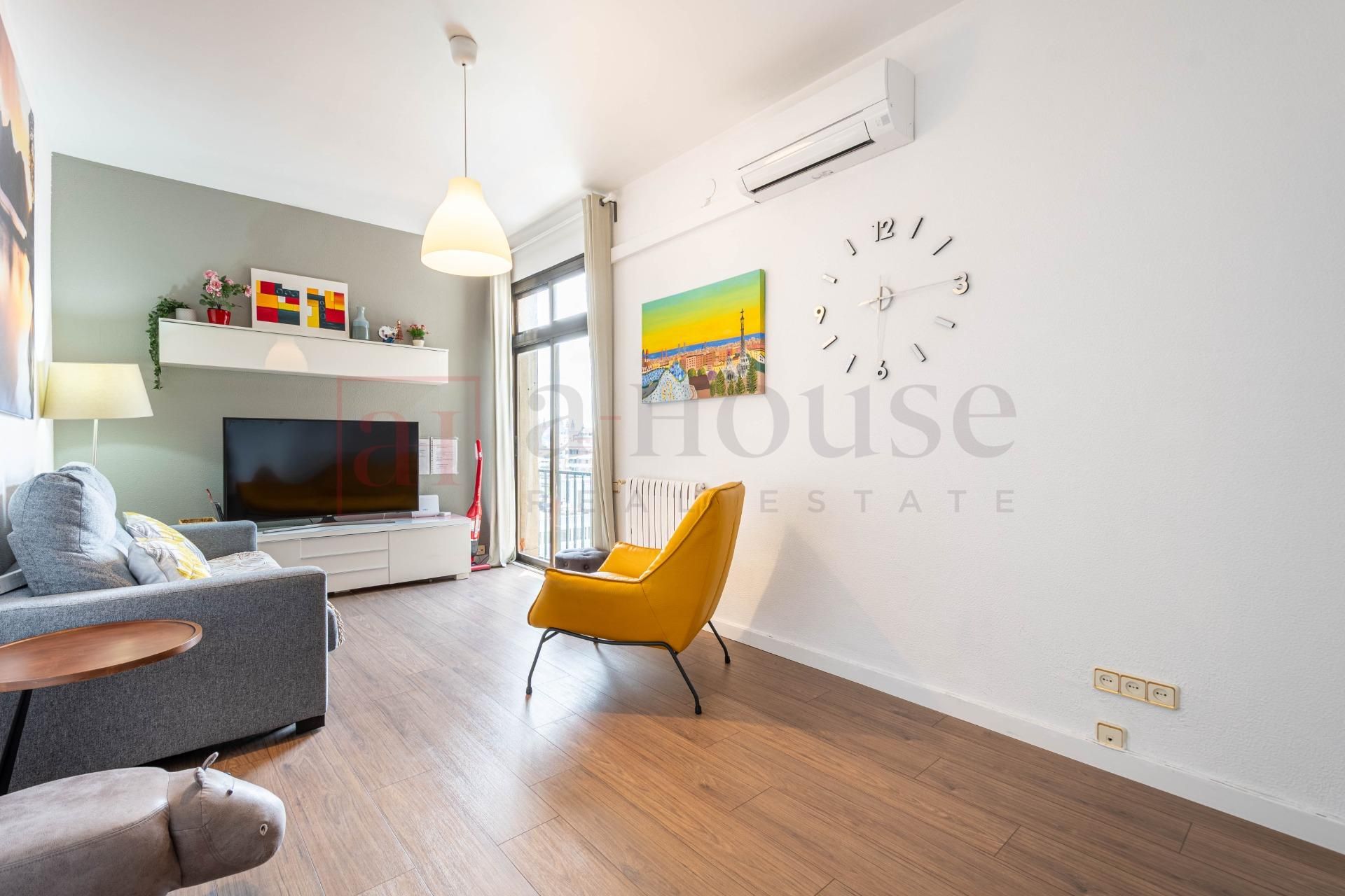 Attic for sale in La Nova Esquerra de l'Eixample