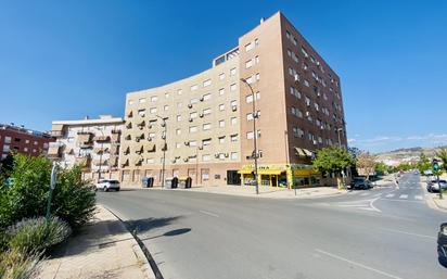 Exterior view of Flat for sale in  Granada Capital