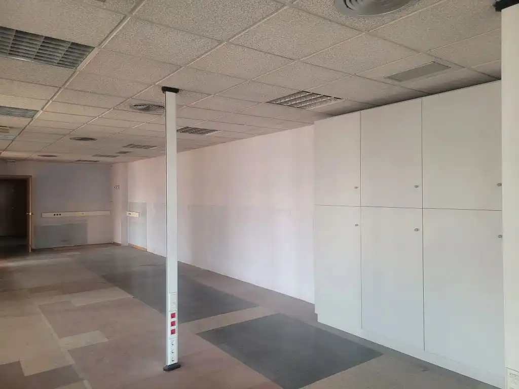 Büro zur Miete in Esplugues de Llobregat