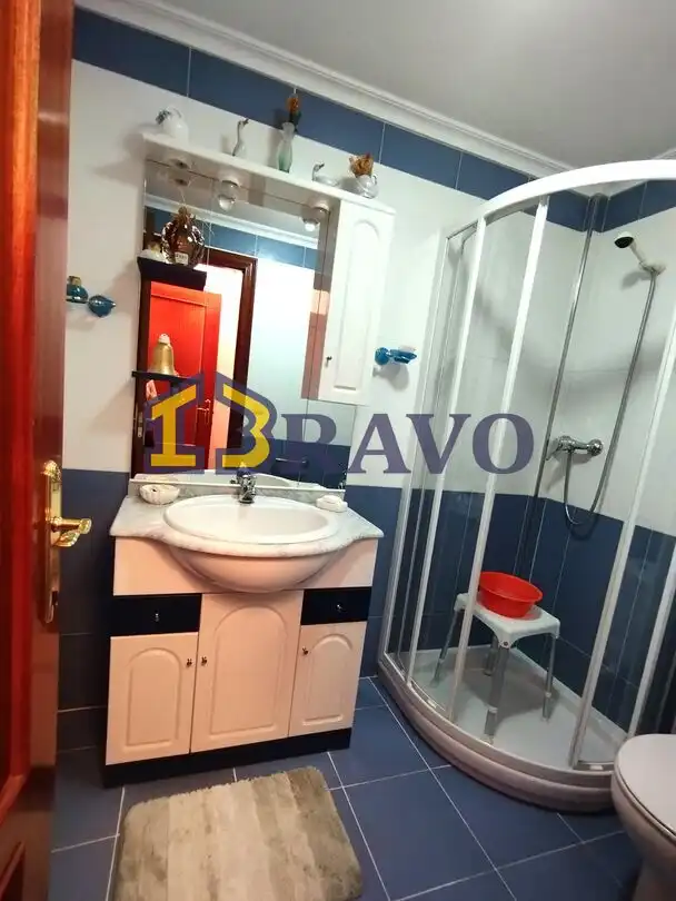 Habitación de Casa adosada en venta en Medina de Pomar con Calefacción, Jardín privado y Terraza