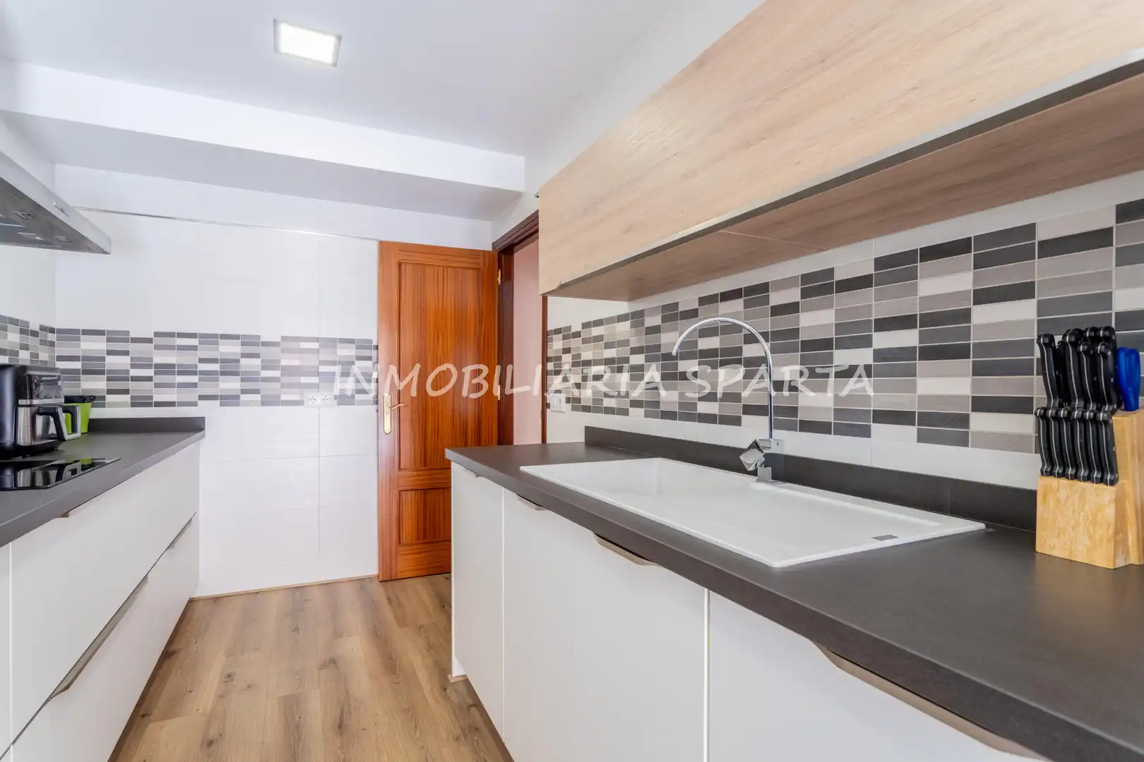 Casa adosada en venta en Villanueva del Ariscal con Aire acondicionado, Calefacción y Jardín privado