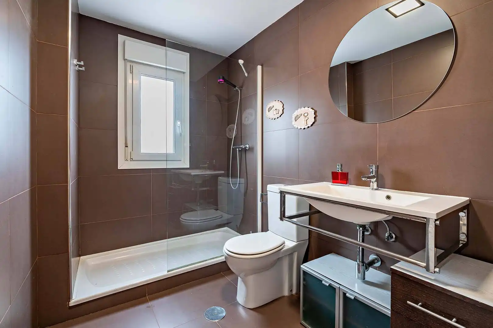 Bathroom of Detached homes for sale in Roquetas de Mar  with Air Conditioner and Community pool