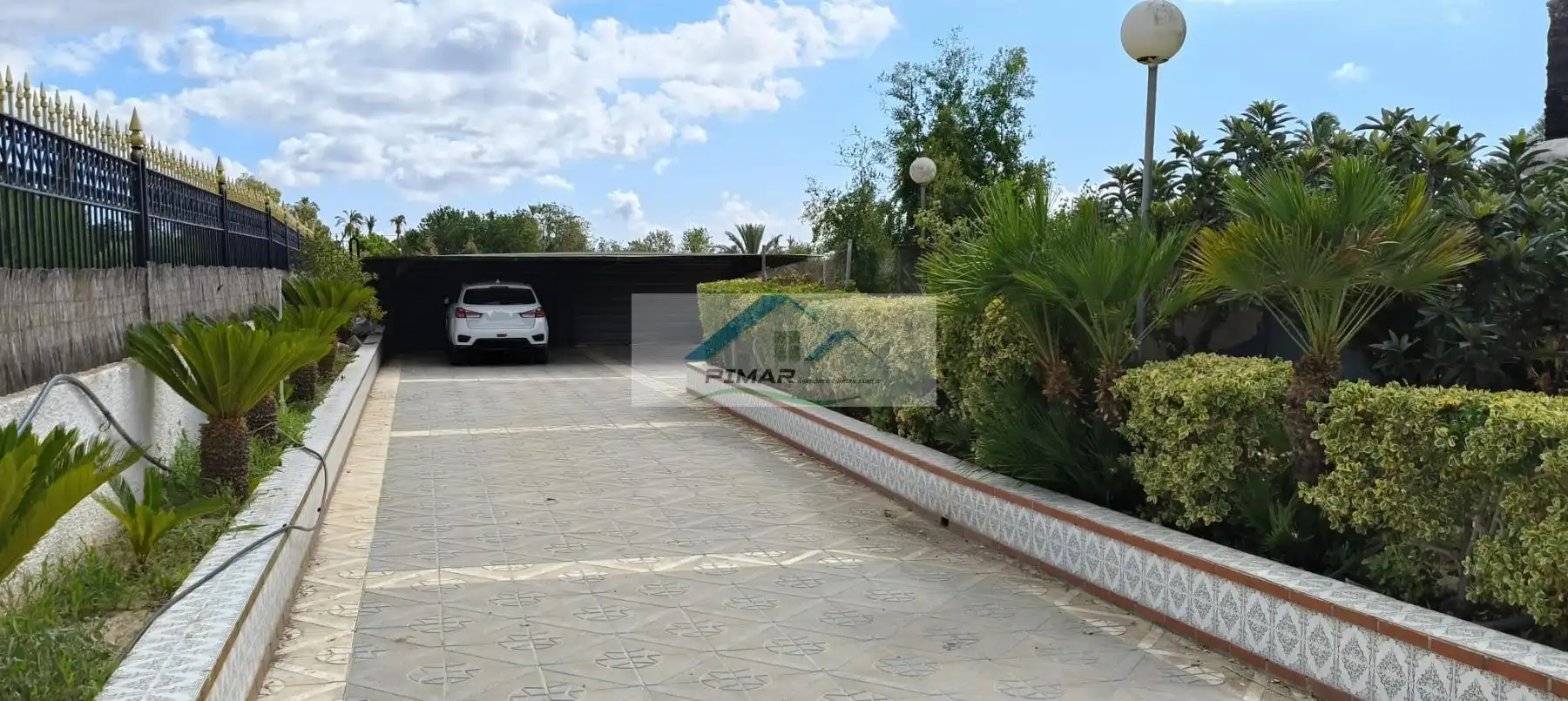 Vista exterior de Casa o xalet en venda en Elche / Elx amb Aire condicionat, Calefacció i Terrassa