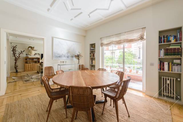 Piso en Venta en Castellana