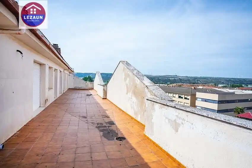 Terraza de Ático en venta en Peralta / Azkoien con Terraza