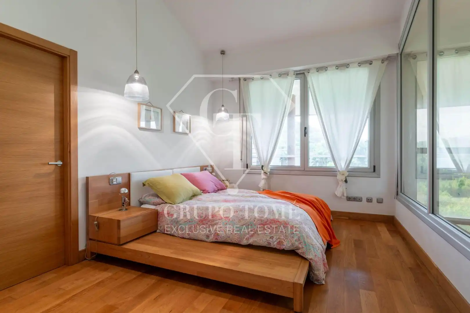 Schlafzimmer von Einfamilien-Reihenhaus zum Verkauf in Donostia - San Sebastián  mit Heizung, Privatgarten und Terrasse