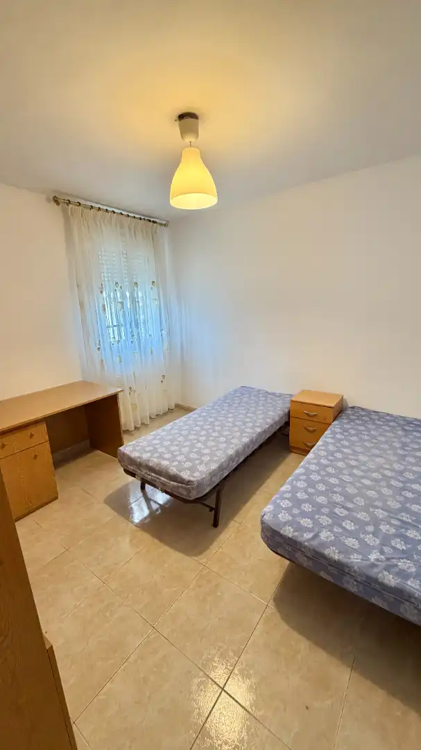 Habitación de Piso en venta en Madrid con Calefacción, Parquet y Amueblado