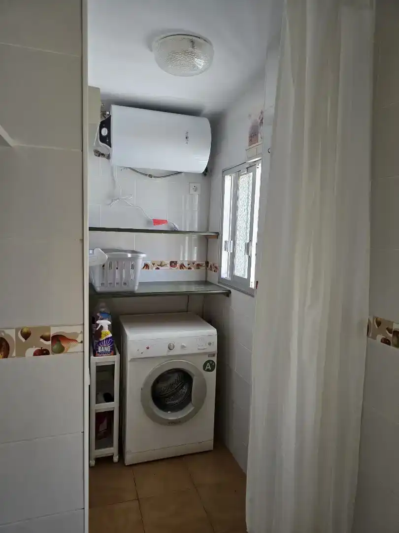 Cuina de Pis en venda en Rota amb Aire condicionat i Moblat