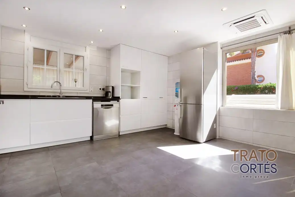 Villa mit Terrasse zum Verkauf in Avinguda d'Europa, imagen 10