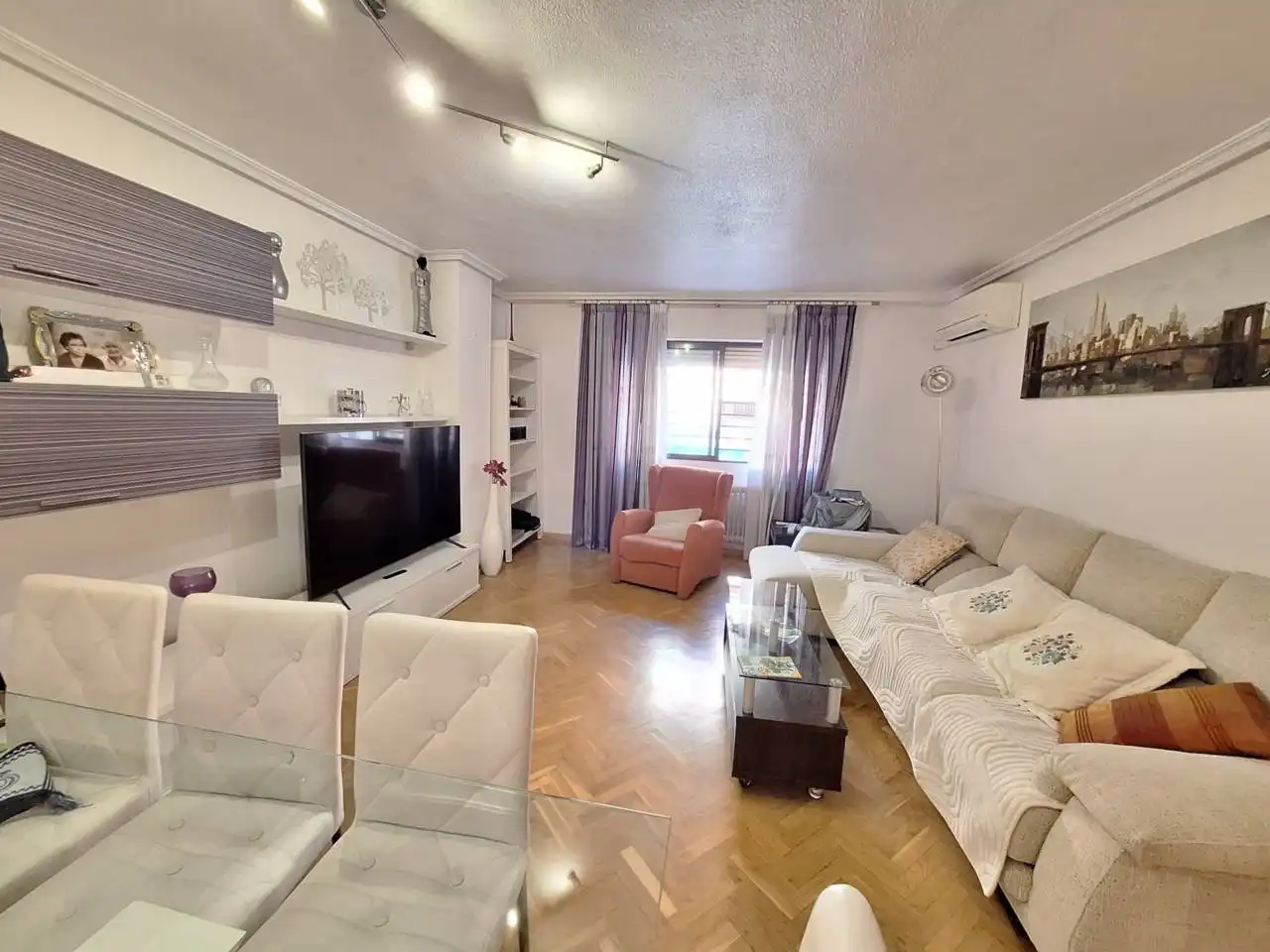 Sala de estar de Piso en venta en Valdemoro con Aire acondicionado, Calefacción y Parquet