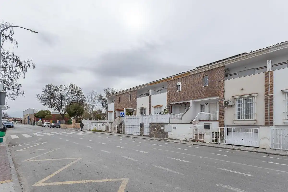 Adossat amb terrassa en venda a Belicena, imagen 31
