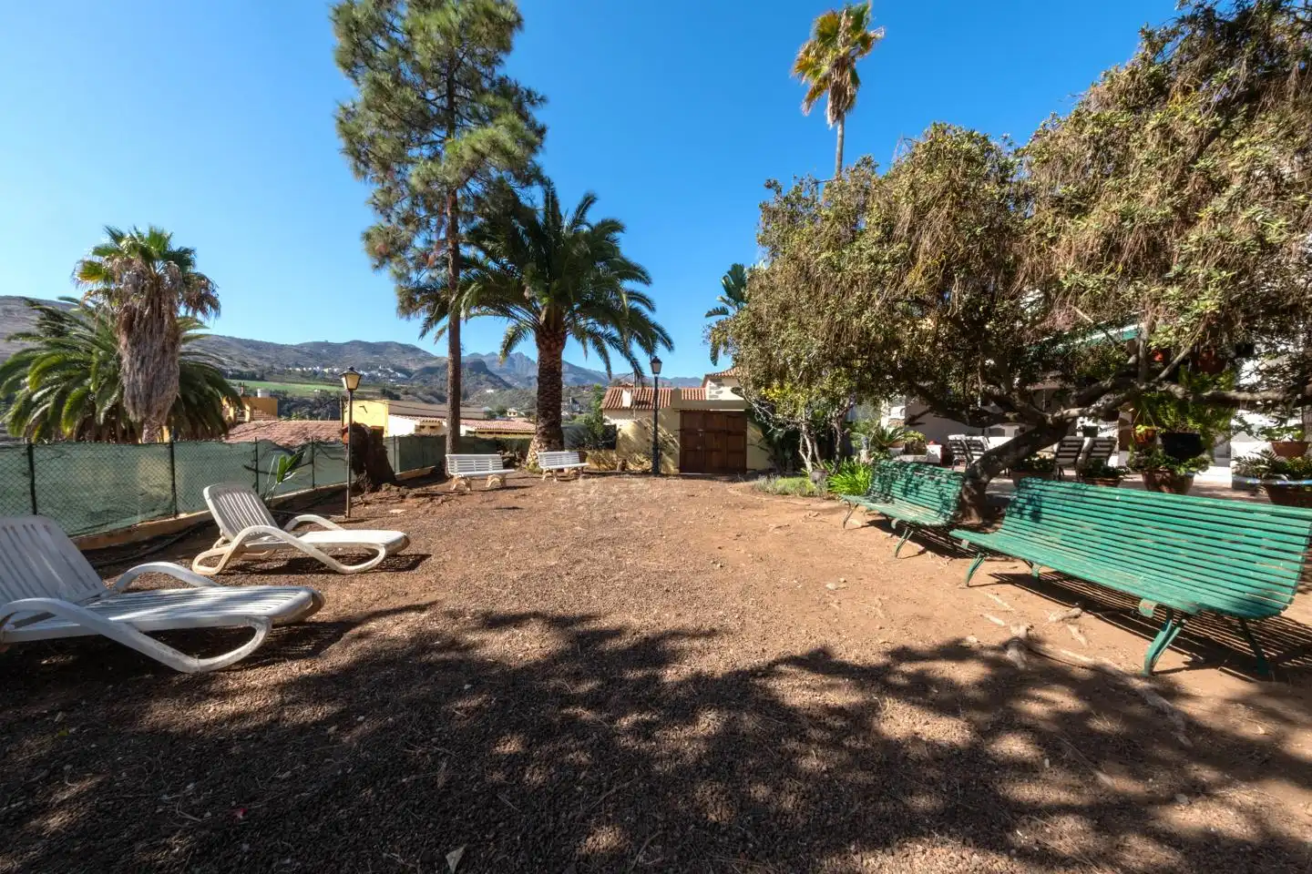 Vista exterior de Casa o xalet en venda en Santa Brígida amb Jardí privat i Terrassa