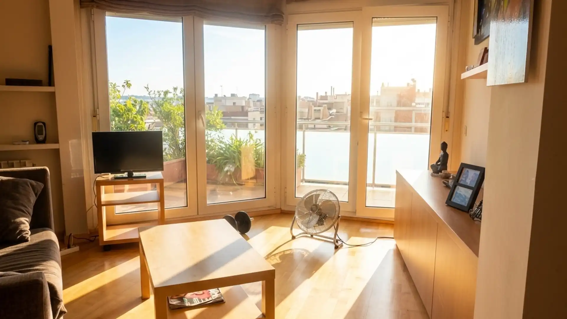 Sala de estar de Ático en venta en Vilafranca del Penedès con Aire acondicionado, Calefacción y Trastero