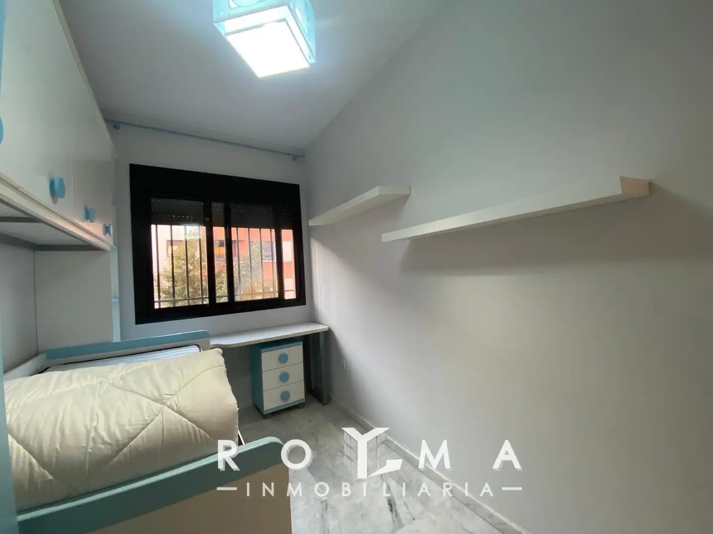 Habitación de Piso de alquiler en Montequinto con Aire acondicionado, Calefacción y Jardín privado