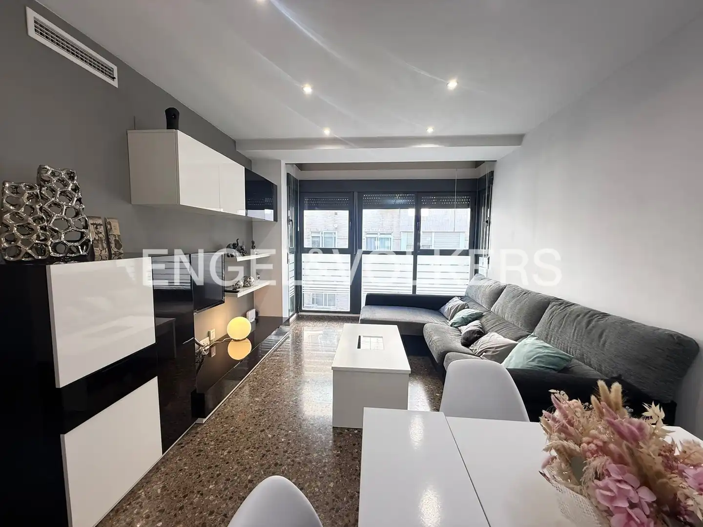 Living room of Flat for rent in Paiporta  with Air Conditioner and Heating