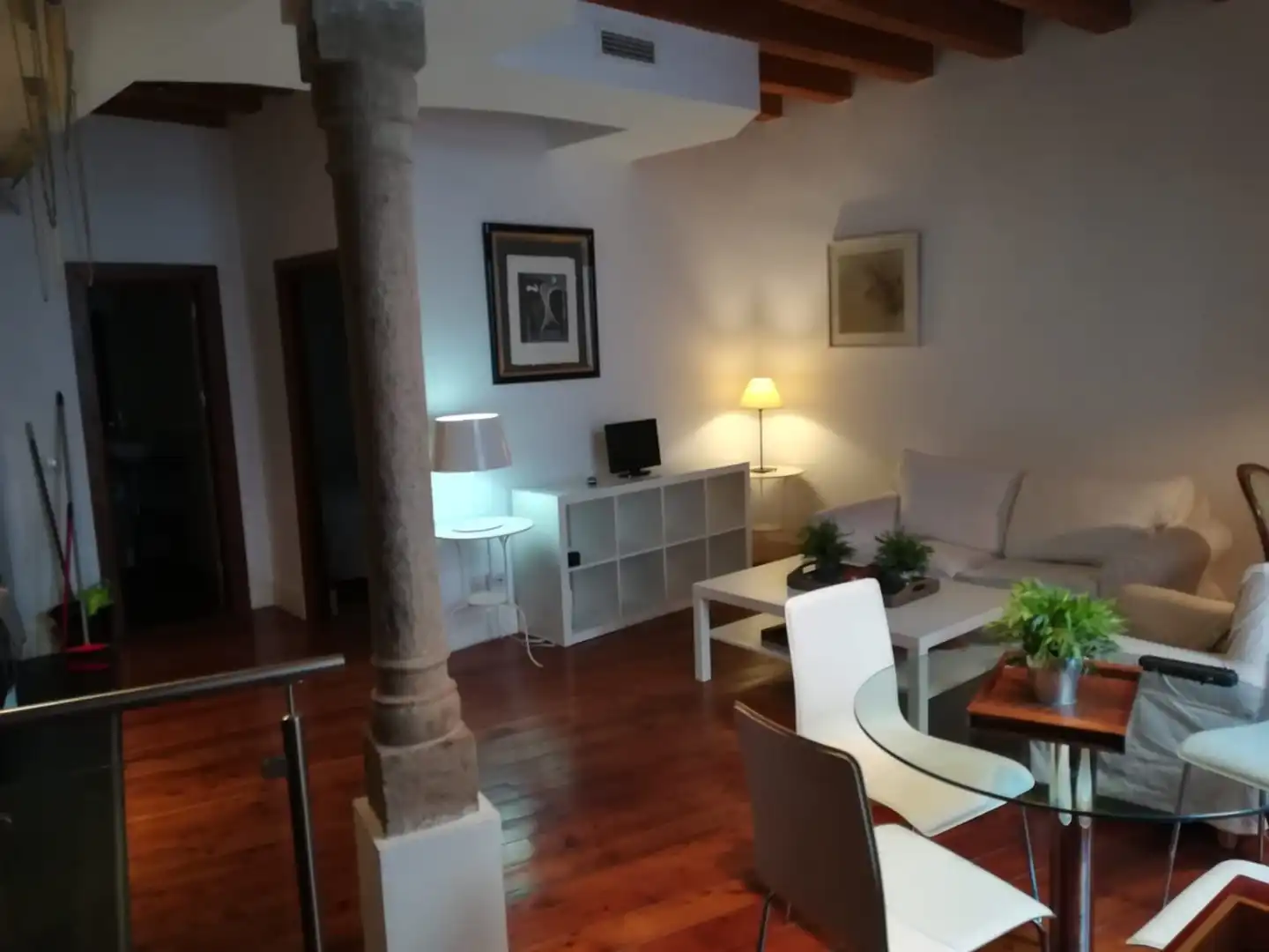 Sala de estar de Dúplex en venta en Toledo con Aire acondicionado, Parquet y Amueblado