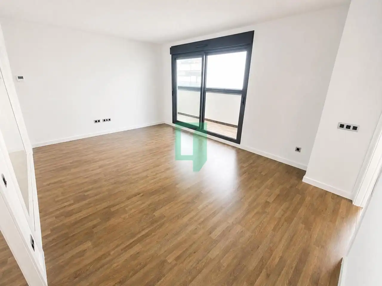 Bedroom of Flat for rent in Badalona  with Air Conditioner and Terrace