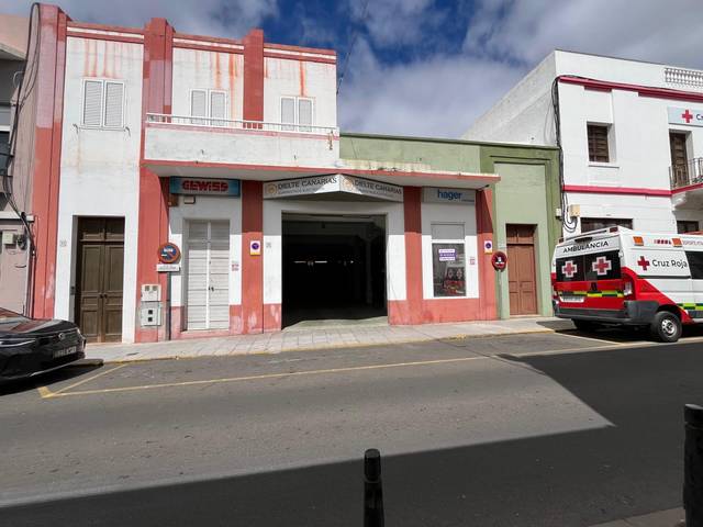 Local comercial en Alquiler en Calle Pérez Galdós, 13 en San Juan
