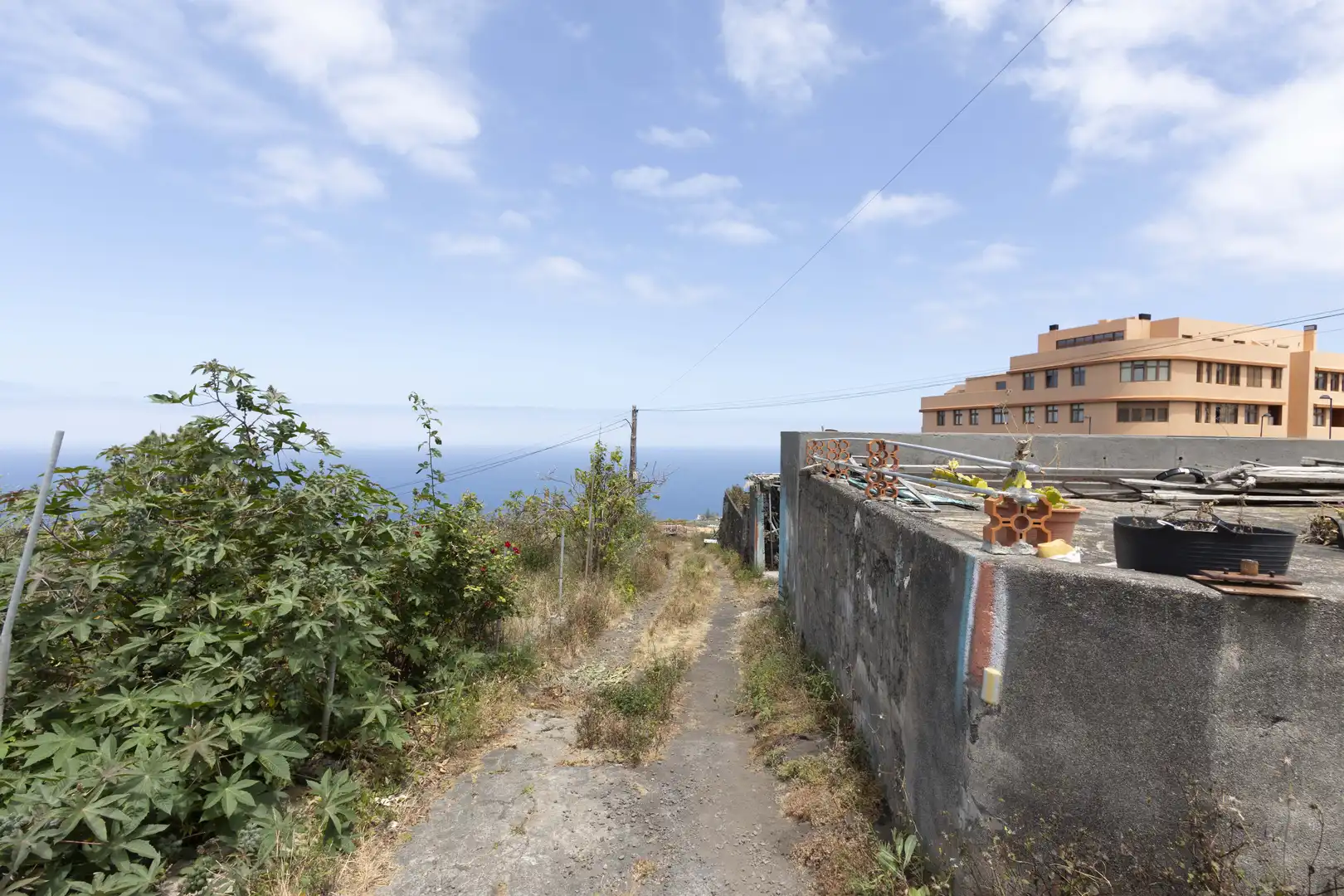 Vista exterior de Casa o xalet en venda en Breña Baja amb Jardí privat, Terrassa i Traster