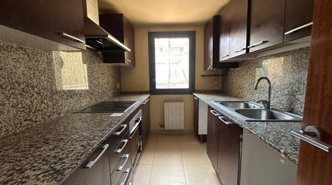 Foto 2 de Piso en venta en Calle Notari Miquel Març, Olot, Girona