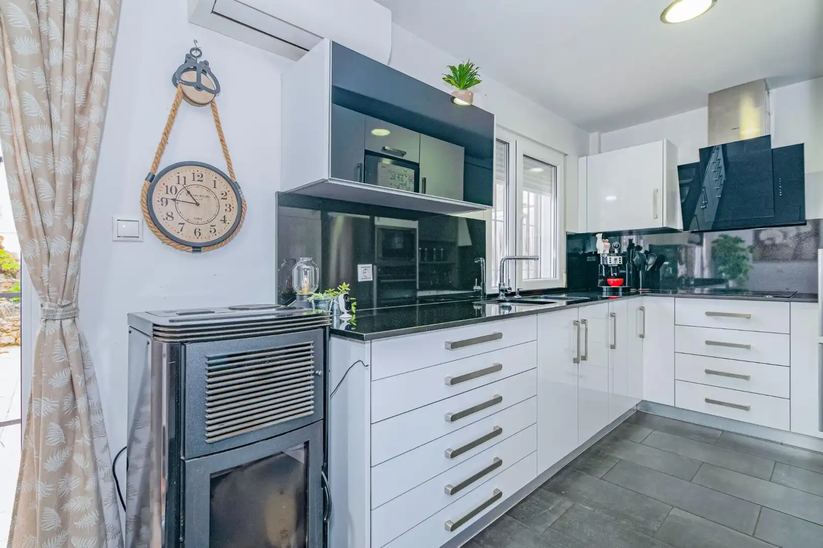 Cocina de Casa adosada en venta en Monachil