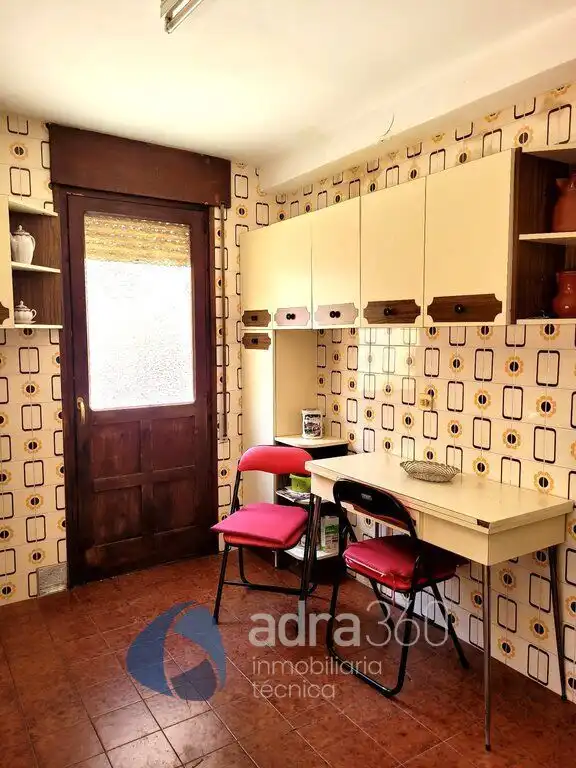 Cuina de Casa o xalet en venda en Arnedillo amb Calefacció, Jardí privat i Terrassa