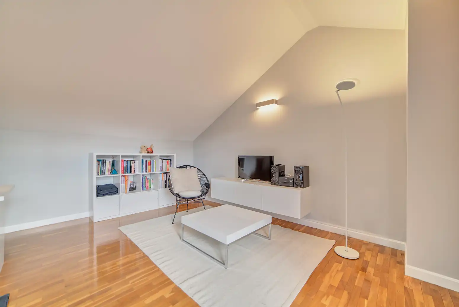 Sala d'estar de Casa o xalet en venda en Valle de Egüés / Eguesibar amb Calefacció, Parquet i Terrassa