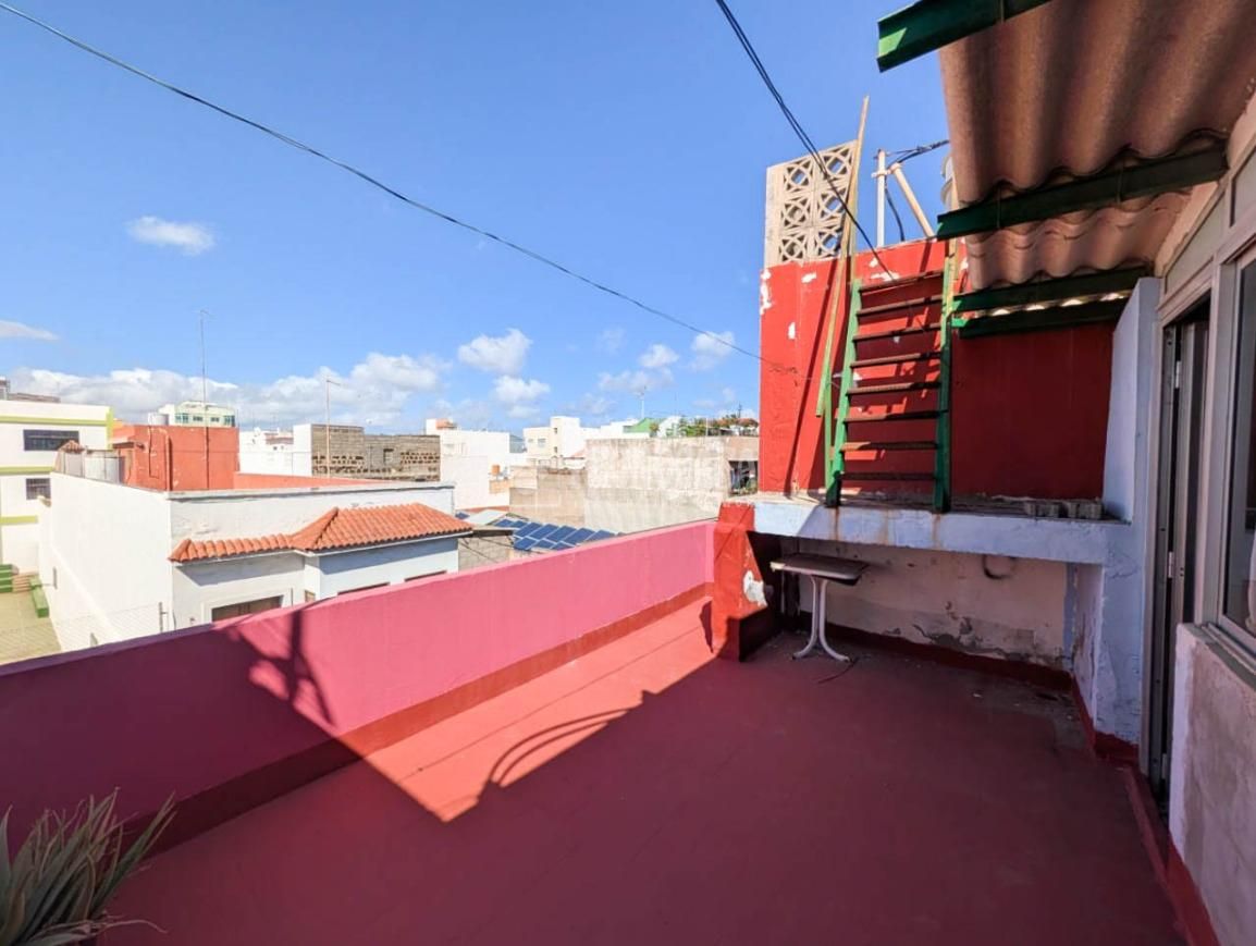 Vista exterior de Ático en venta en Telde con Terraza y Balcón