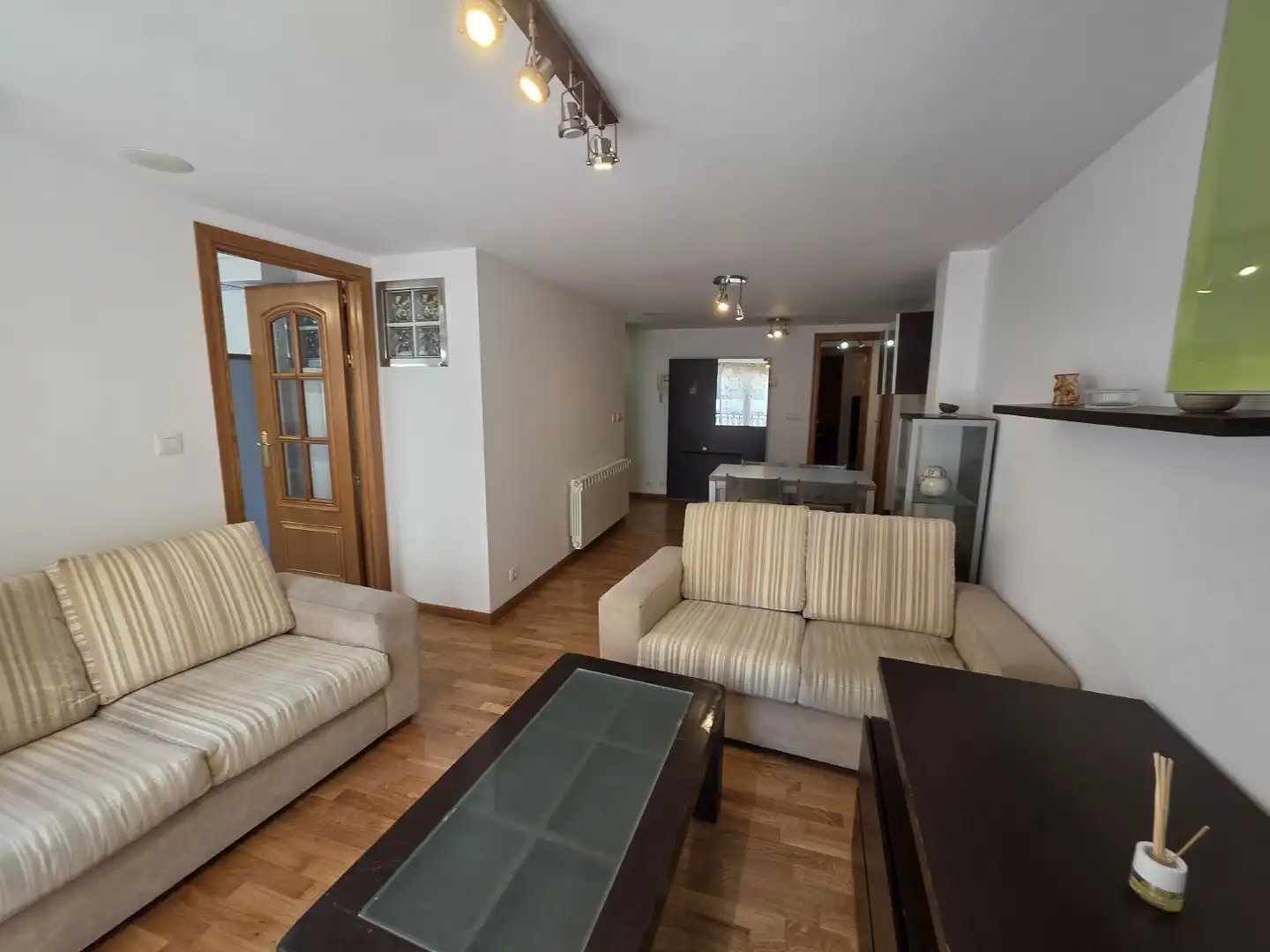Sala d'estar de Apartament en venda en A Coruña Capital  amb Calefacció