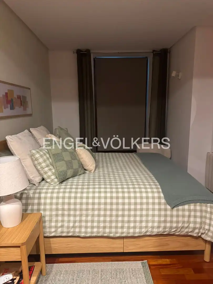 Habitación de Piso de alquiler en Madrid con Calefacción, Amueblado y Balcón