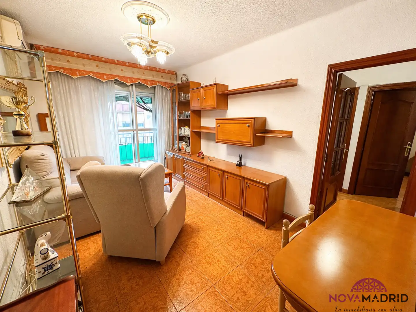 Sala de estar de Piso en venta en San Fernando de Henares con Aire acondicionado y Terraza