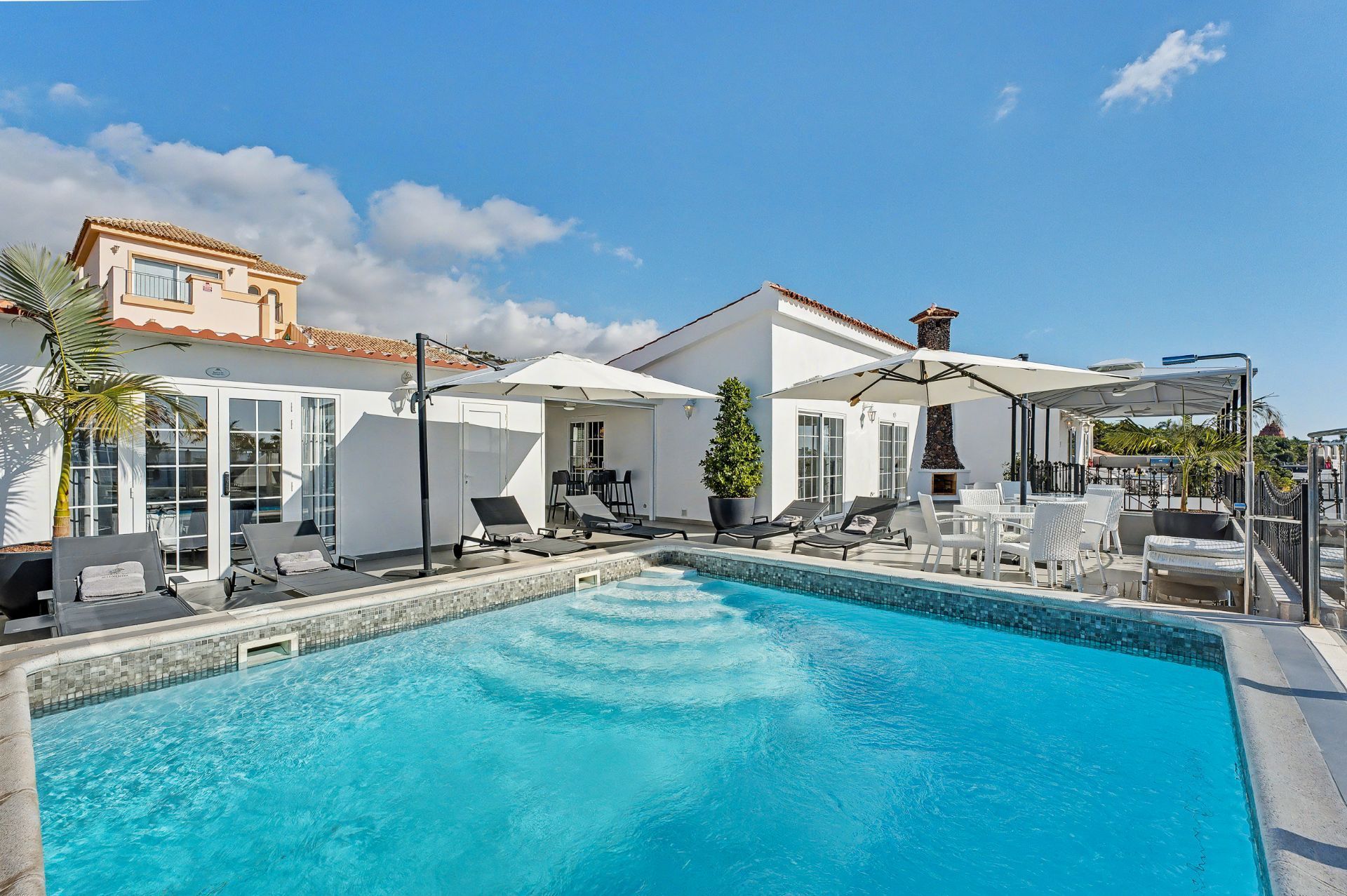 Piscina de Casa o xalet en venda en Adeje amb Aire condicionat, Terrassa i Traster