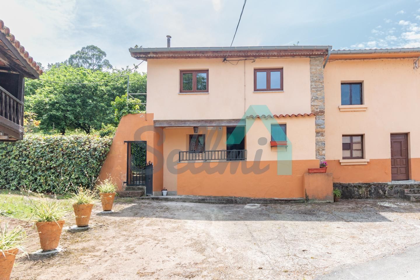 Exterior view of Single-family semi-detached to rent in Villaviciosa  with Private garden, Parquet flooring and Furnished