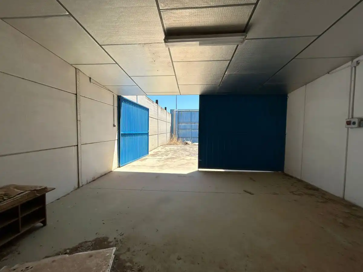 Nave industrielle à vendre à Loja, imagen 2