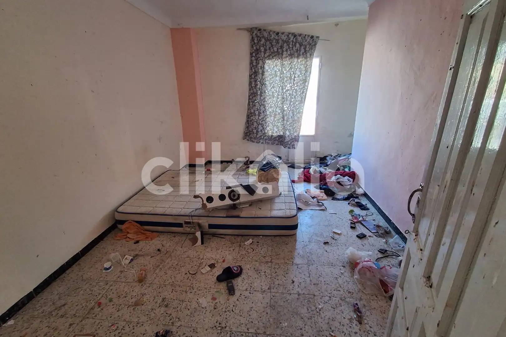 Dormitori de Casa o xalet en venda en Fonelas amb Terrassa