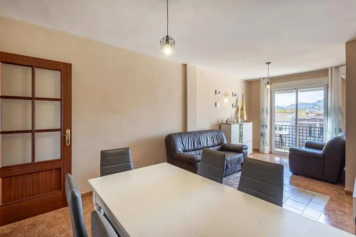 Sala d'estar de Pis en venda en Atarfe amb Aire condicionat, Terrassa i Traster