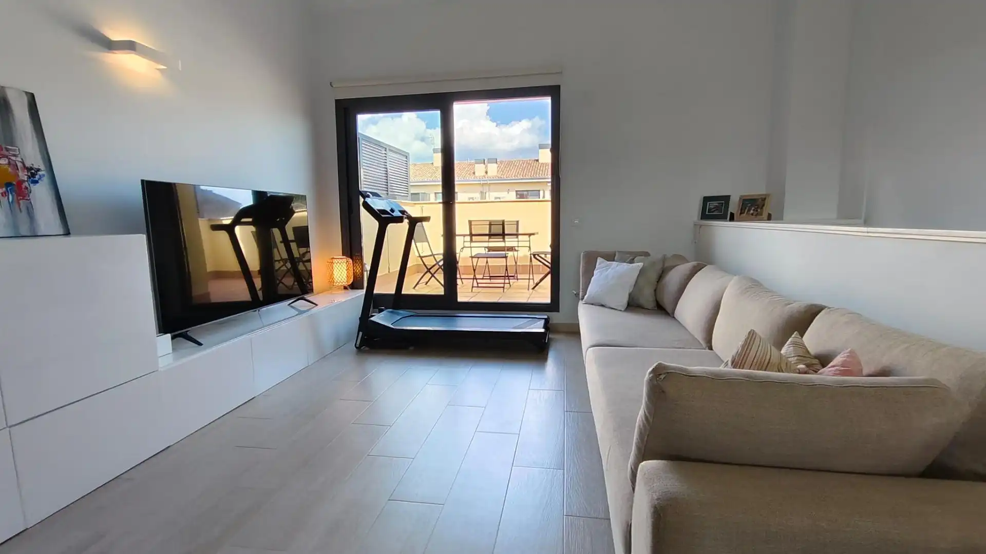 Sala de estar de Casa adosada en venta en Quart con Calefacción, Jardín privado y Terraza