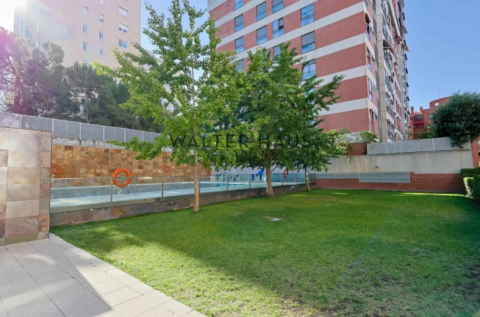 Exterior view of Flat for sale in Madrid  with Air Conditioner, Heating and Storage room